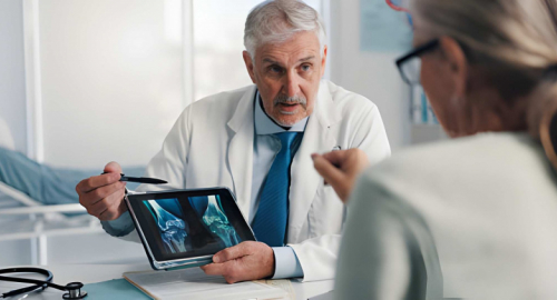 Osteoporosi, cellule modificate: il piccolo studio che riaccende la ricerca
